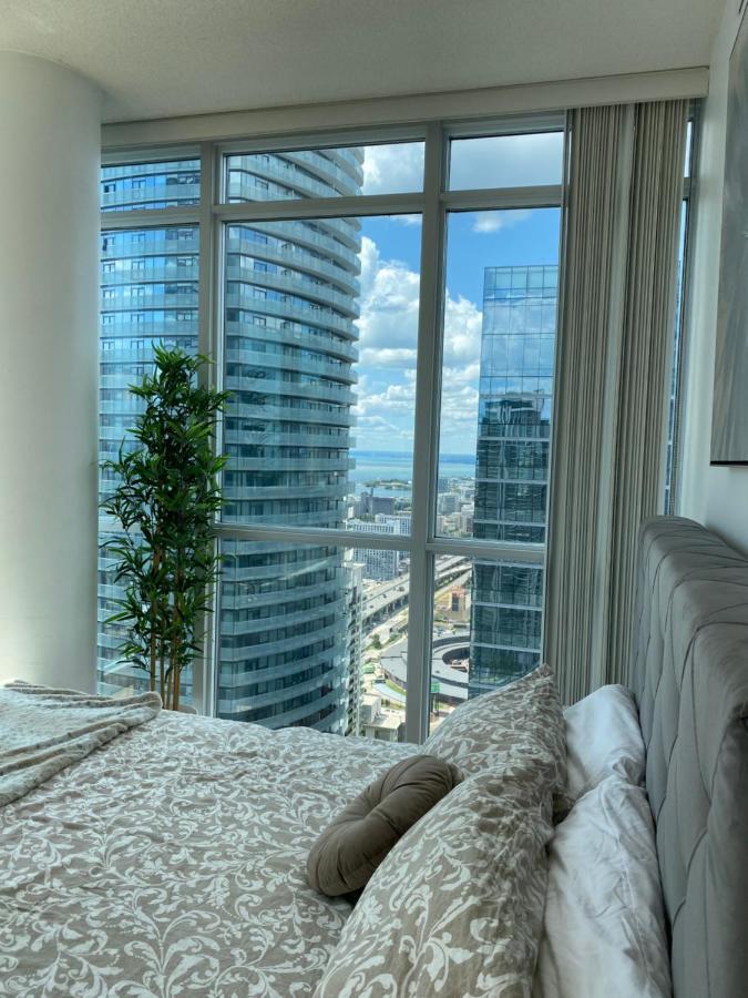 Toronto Cn Tower Maple Leaf Square Luxurious 2 Bedroom Condo Exteriér fotografie
