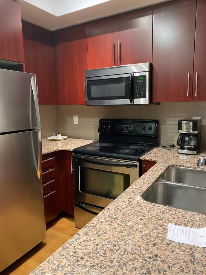 Toronto Cn Tower Maple Leaf Square Luxurious 2 Bedroom Condo Exteriér fotografie