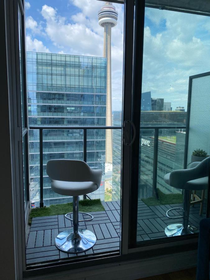 Toronto Cn Tower Maple Leaf Square Luxurious 2 Bedroom Condo Exteriér fotografie